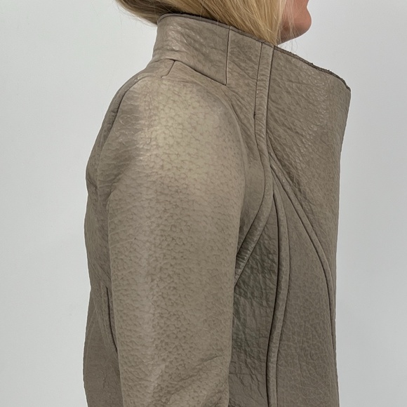 TASHA TARNO Textured Real Leather jacket - Picture 7 of 9